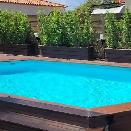 Jolie 3 Faces Piscine
